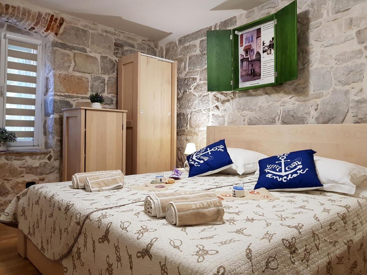 Villa Nautica Stone House Split Buitenkant foto